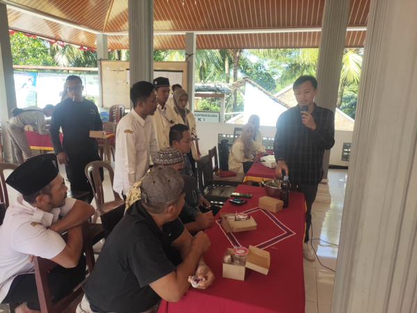 Kegiatan Pendampingan Pembuatan Micro Organisme Lokal dan Media Tanam di Desa Srati