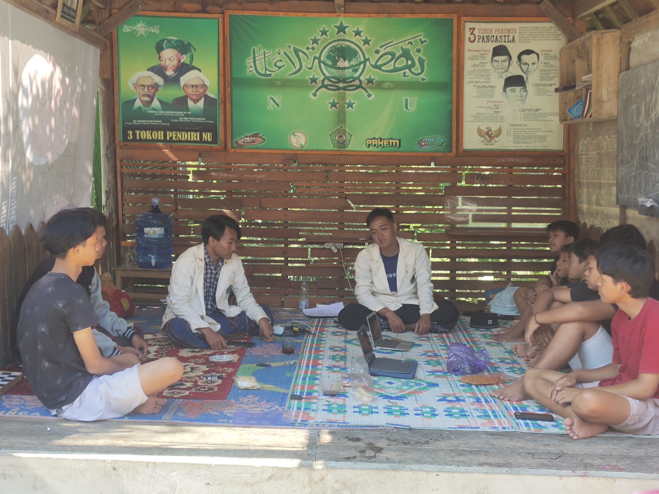Mahasiswa KKN UNUGHA Cilacap Gelar Pendampingan Dai Cilik dan MC di Desa Srati